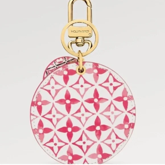 Louis Vuitton “By the Pool” 2023 Keychain - Picture 2 of 3